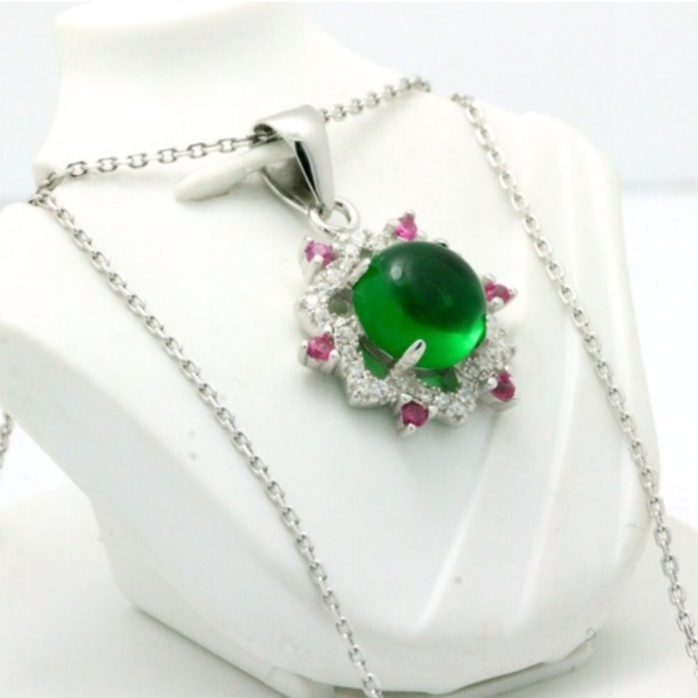 Emerald & Pink Sapphire necklace.